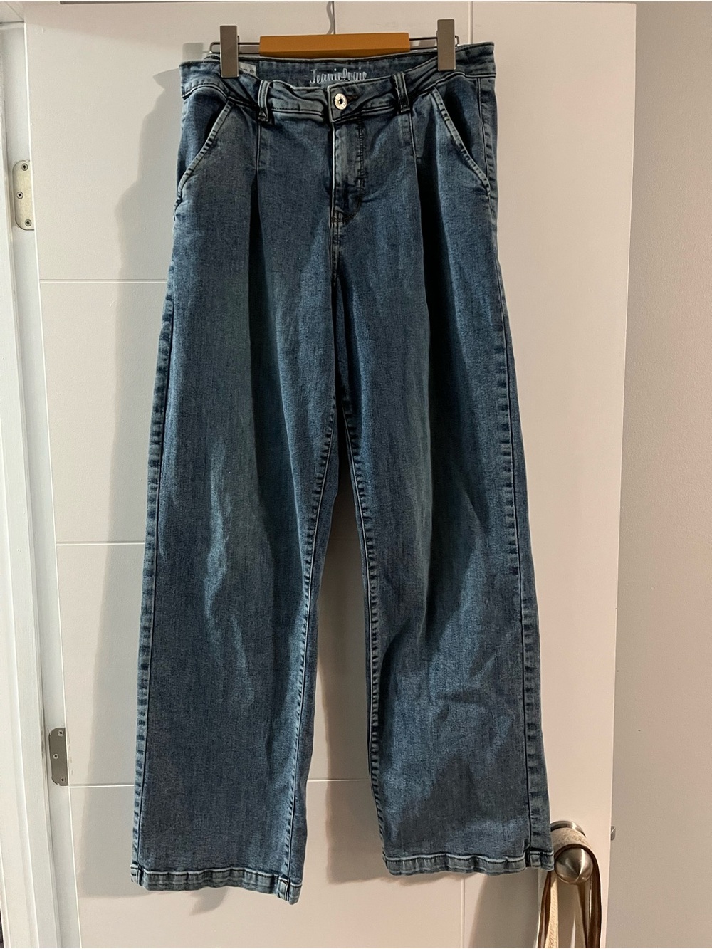 Wide Leg High-Rise Blue Jeans